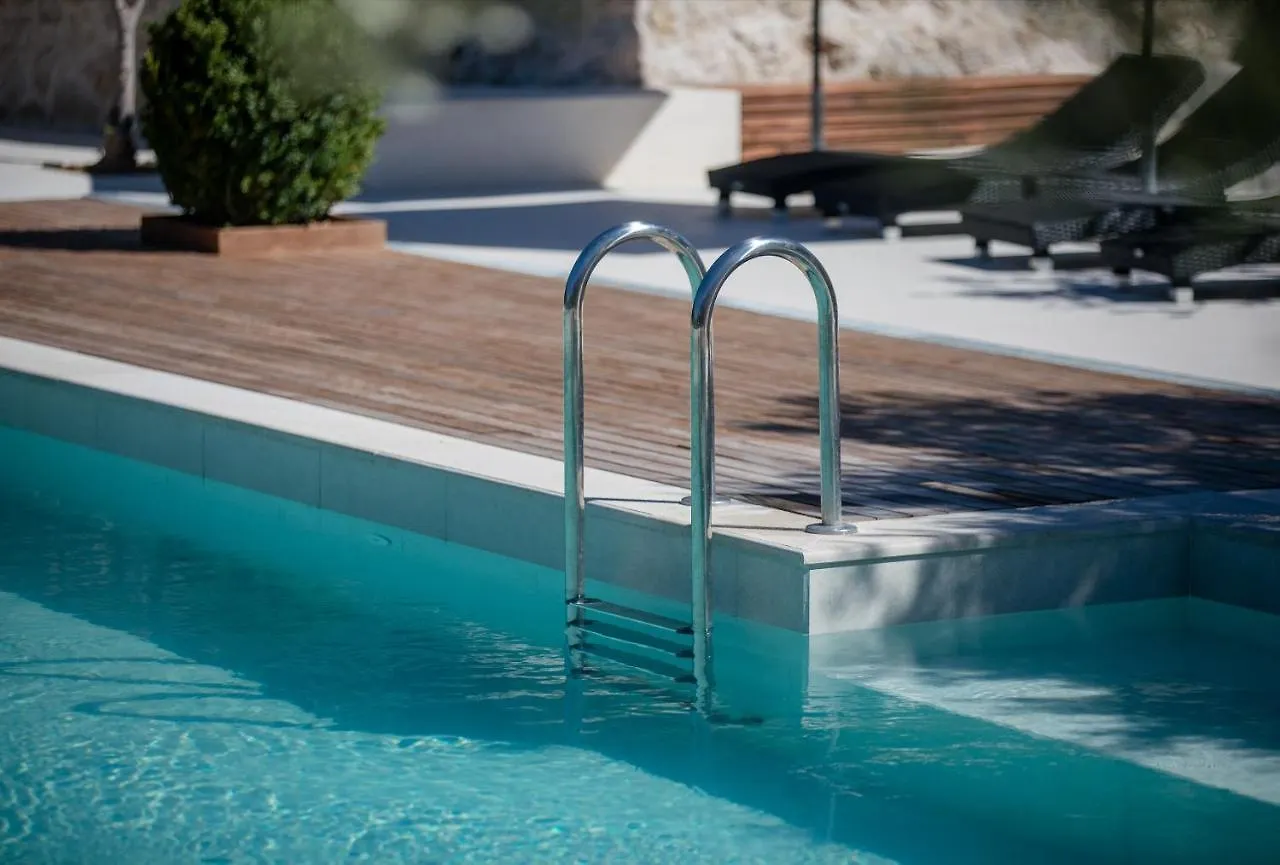Luxury Suites Bellevue Lopar Πανσιόν