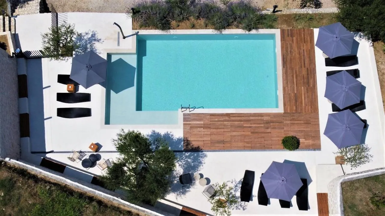 Luxury Suites Bellevue Lopar Casa de hóspedes