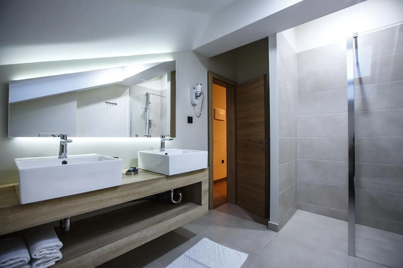 Luxury Suites Bellevue Lopar 4*,