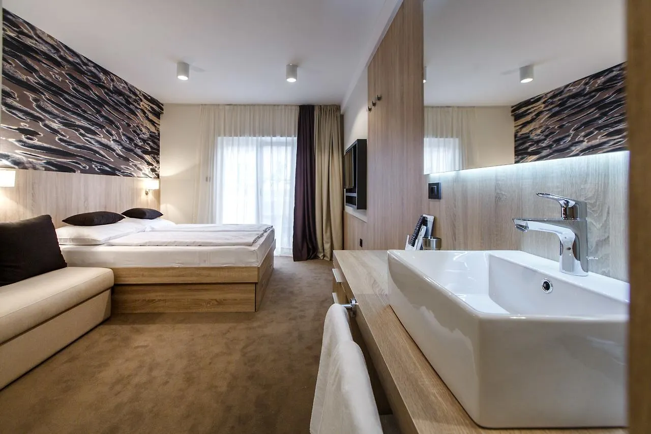 Luxury Suites Bellevue Lopar